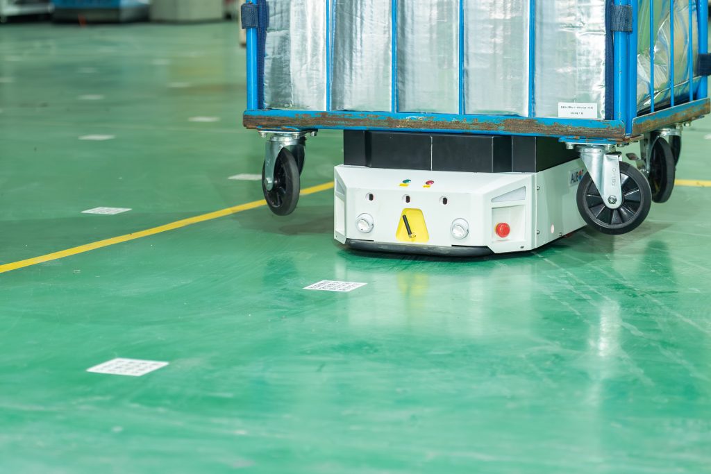 Chở hàng tự động (AGV B300)